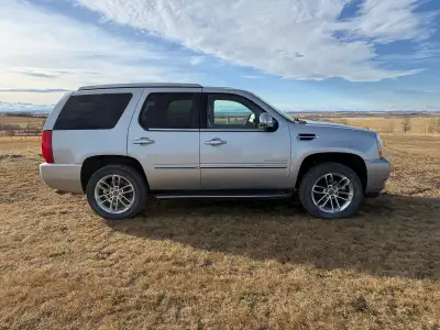 2011 Cadillac Escalade, very nice condition, runs well, interior is excellent condition. Been sittin...