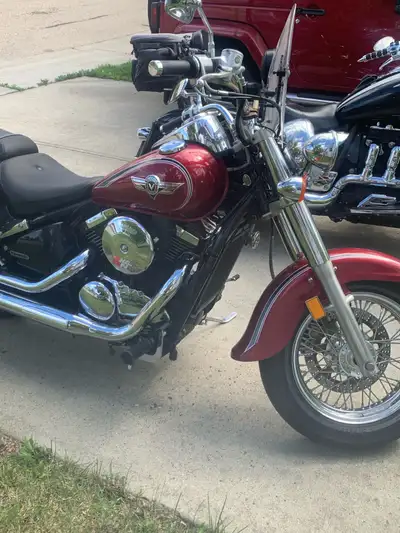 2002 Kawasaki classic 800cc New tires sprockets and chain Oil is fresh Oilfield filter is new Air cl...