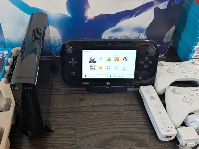 Nintendo Wii U with Games and Accessories in Nintendo Wii U in Markham / York Region - Image 5