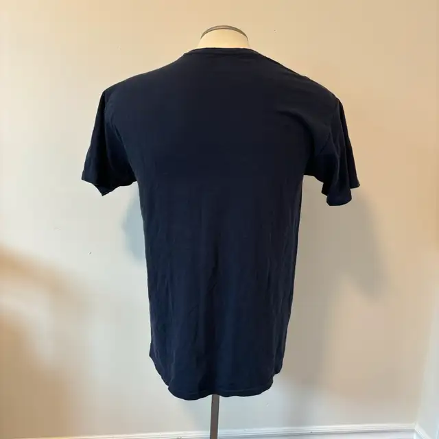 New England Patriots NFL Football T-shirt men’s sz med shirt in Men's in Kingston - Image 3