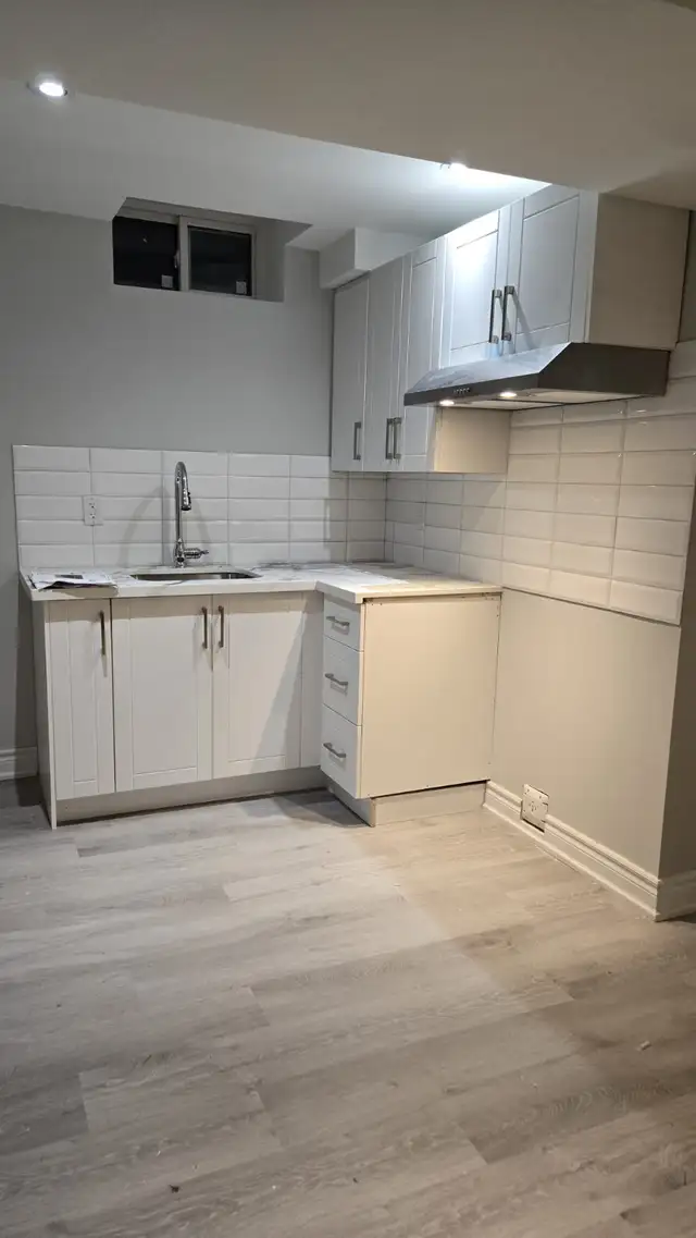 Spacious ONE BEDROOM Basement on Rent in Long Term Rentals in Mississauga / Peel Region - Image 5