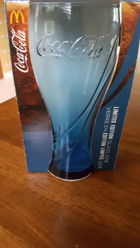 McDonald's / Coca-Cola Limited Edition  Blue Glass 2018 *New*63848996524803122