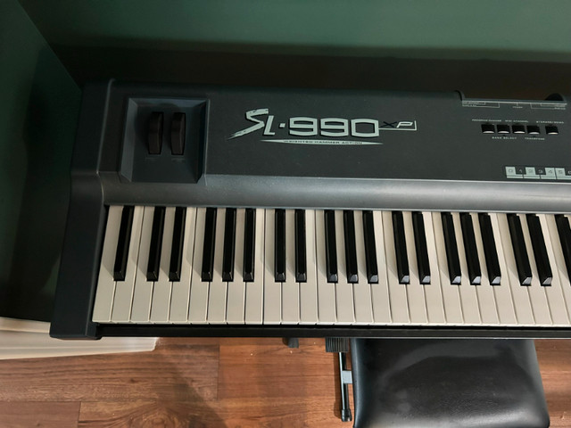 StudioLogic SL-990 Fully Weighted MIDI controller + Accessories in Pianos & Keyboards in Hamilton - Image 3