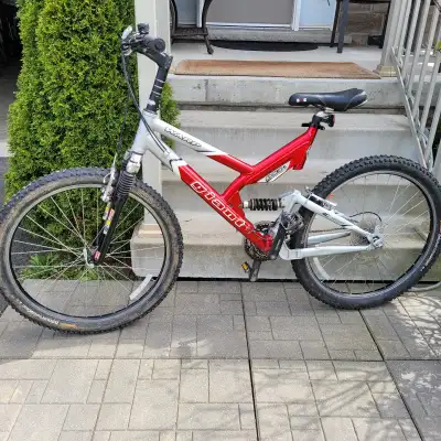Giant Warp DS2 Full Suspension Mountain Bike, View more