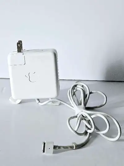 A-1290 Apple 85W Megsafe 2 Power Adapter For Mac Book Pro 13 ,15 & 17 Between 2012- 2017. Works grea...