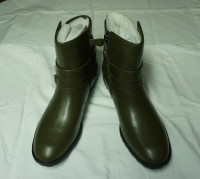 BRAND NEW, NEVER WORN. Isaac Mizrahi Live Women's Leather Boots