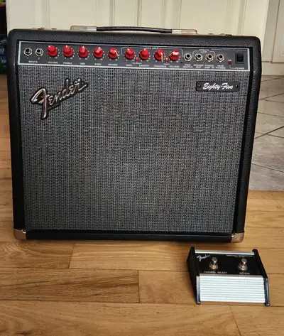 Amplificateur de guitare Fender Eighty Five, View more