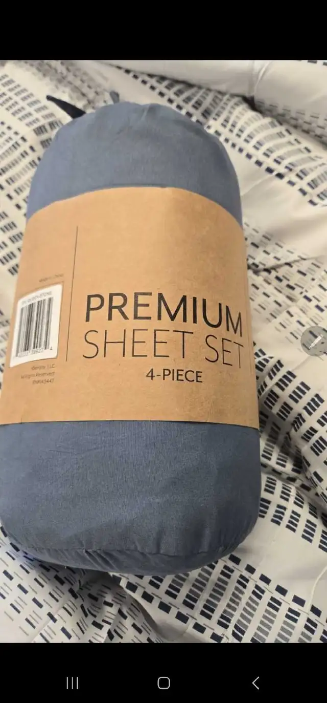 7 Piece Bedding Set - Comforter and Sheet Set in Bedding in Mississauga / Peel Region - Image 7
