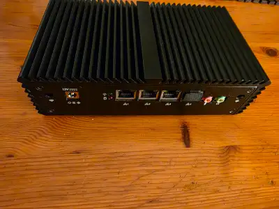 Ultra low power mini PC, yet powerful, ideal for firewalls/router setup - Consumes under 15W, no fan...