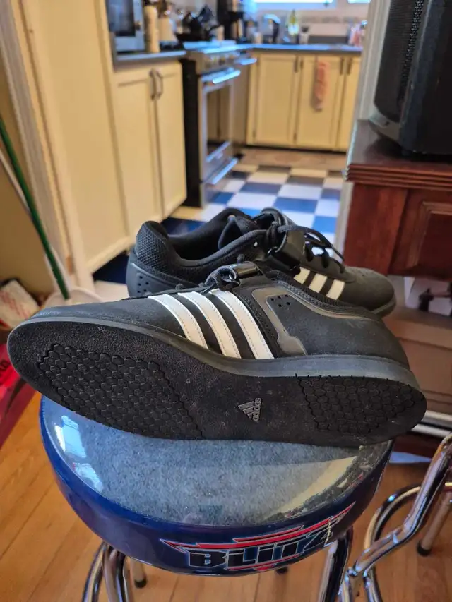 Weight lifting shoes. mint in Exercise Equipment in Ottawa - Image 3