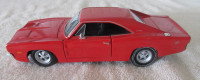Maisto 1969 Dodge Charger R/T 1:25 scale metal model car.