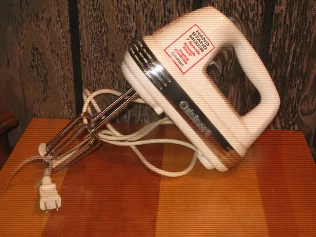 Batteur à main électrique CUISINART 220W in Kitchen & Dining Wares in Trois-Rivières - Image 2