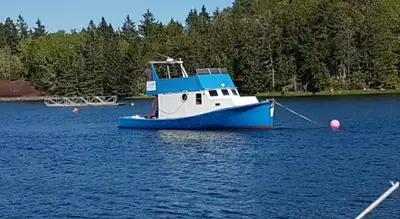 42ft cape island floating cottage, View more