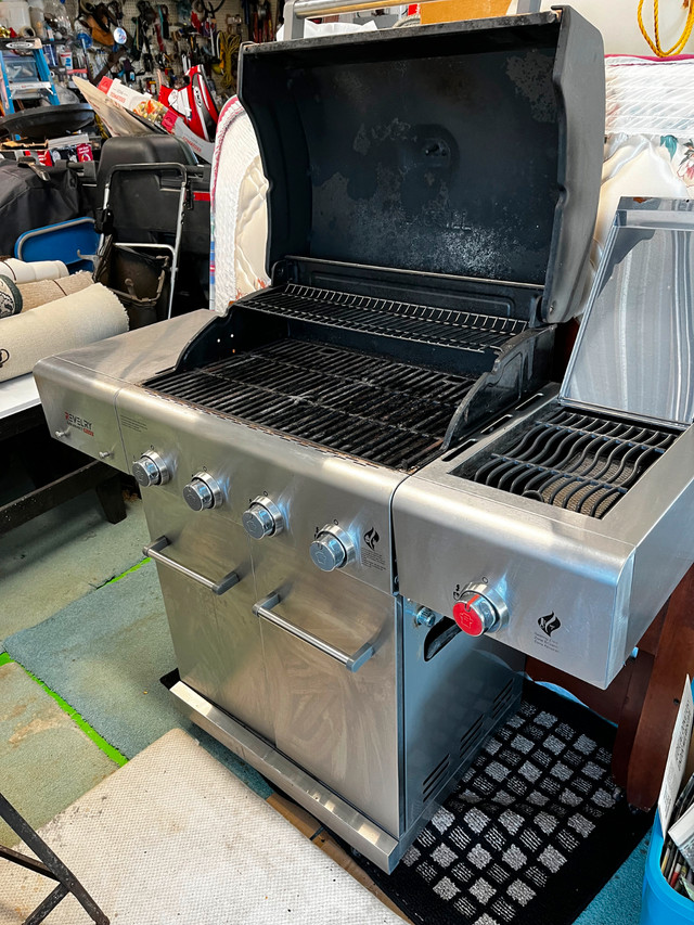 BBQ  propane in BBQs & Outdoor Cooking in Regina
