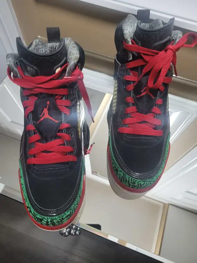 Nike Air Jordan Spizike OG Black Red Green size 9 in Men's Shoes in Kitchener / Waterloo - Image 3