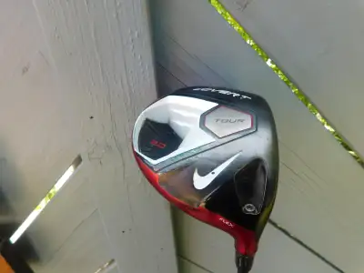 Right hand Nike COVERT Driver, View more