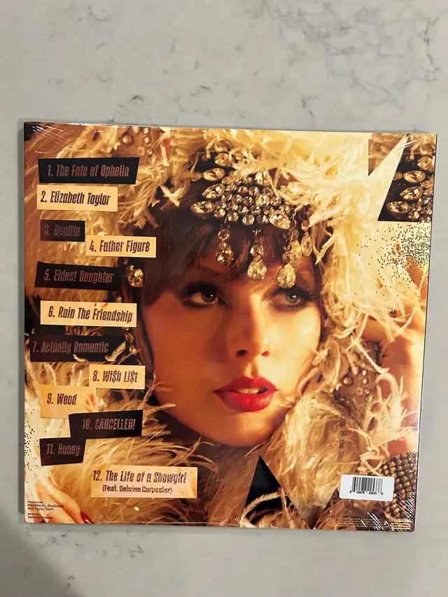 Taylor Swift-Life of a Showgirl(Collector’s Edition)With Bonus in CDs, DVDs & Blu-ray in Markham / York Region - Image 3