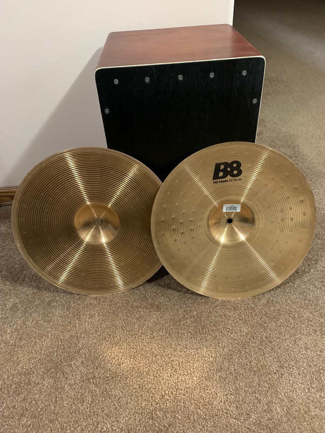 Sabian B8 High hats in Drums & Percussion in Regina - Image 2