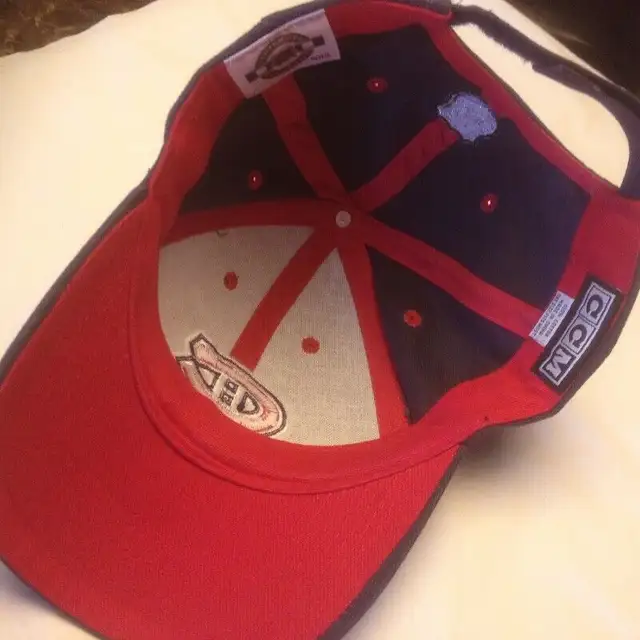 Montreal Canadians Hockey Hat ( New Price ) in Hockey in Winnipeg - Image 4