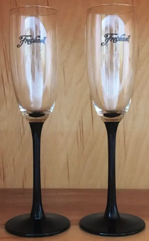 FREIXENET CHAMPAGNE GLASS PAIR in Kitchen & Dining Wares in Calgary - Image 2