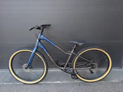 2025 Marin Stinson 2 Comfort City Bike Medium Aluminum 1x9 Hybri, View more