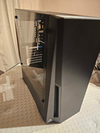 Pc case mid tower (send offers)