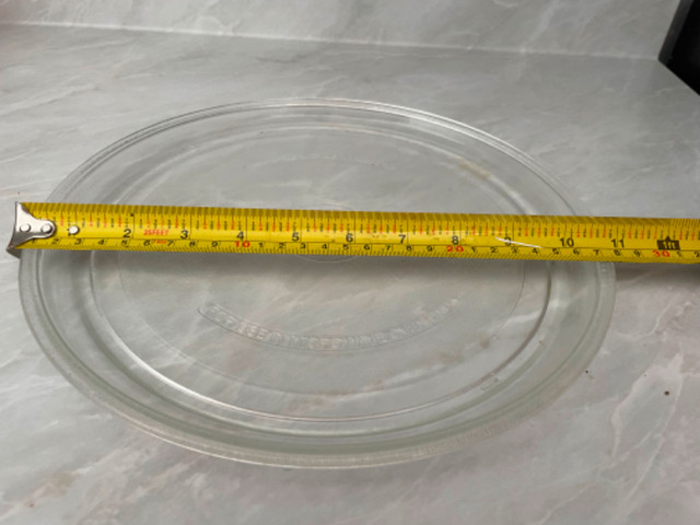 Microwave plate in Microwaves & Cookers in Belleville - Image 2