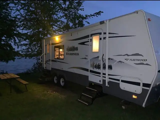 Trailer for Rent 576040041164974083