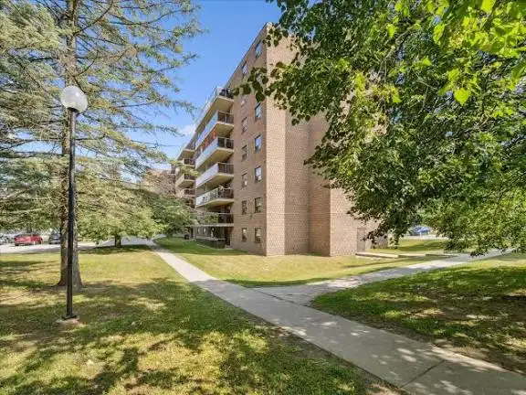 Room for Rent to Mature Female or Mature Female Student