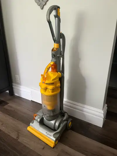 Still works! Bare floors or carpet
