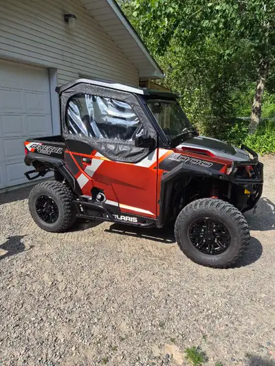 2019 Polaris general deluxe Front and rear windshield Front and rear bumper Rock sliders Heater Wire...