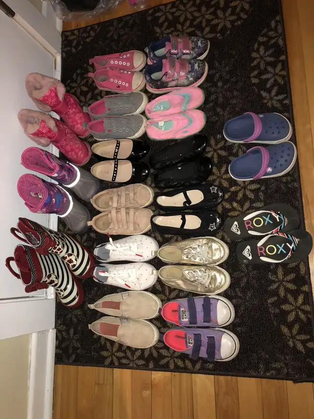 Lot de souliers pour filles in Kids & Youth in City of Montréal - Image 5