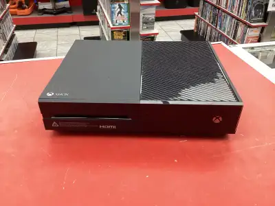 console Xbox one première génération 500 gb , View more