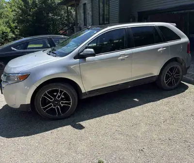 2013 ford edge with v6. Every day driven runs good has been krowned since new needs windshield and t...