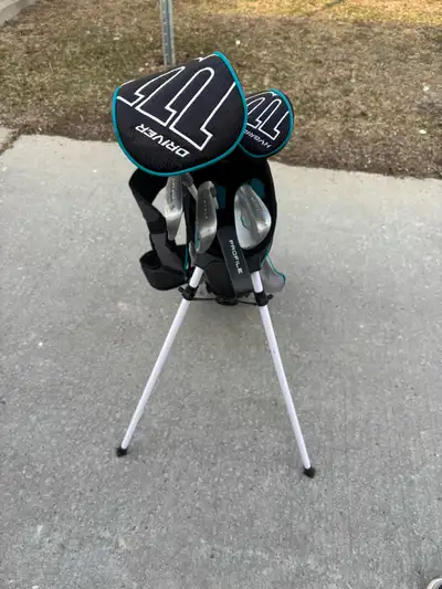 Wilson Profile Junior Clubs (Left), View more