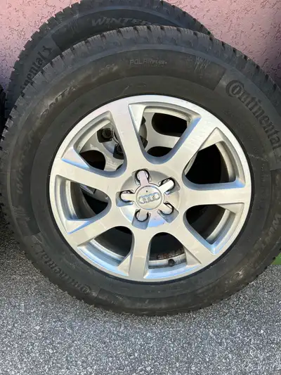 Set of 4 17” own Audi Q5 rims and great condition continental winters 235/65/17 Was on my 2019 Q5 be...