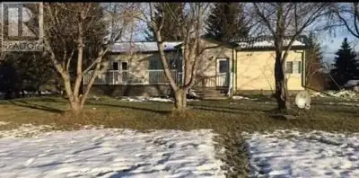 15 min South east of Lac la Biche, 3+2 bedroom house on 10 acres of cross fenced property. Paved roa...