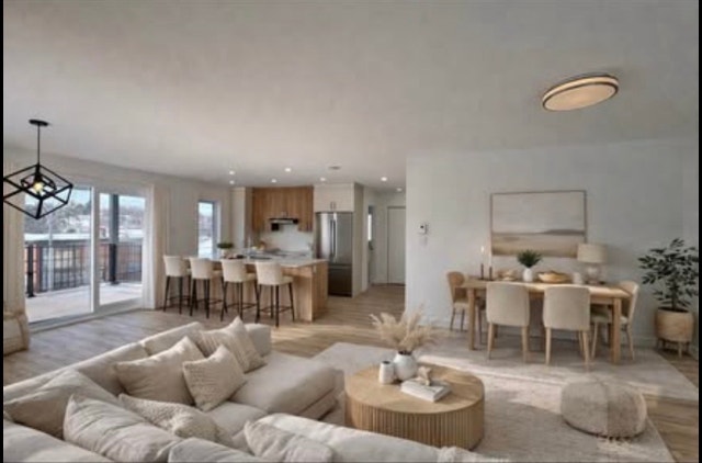256 Bd Jacques-Cartier N — photo 3