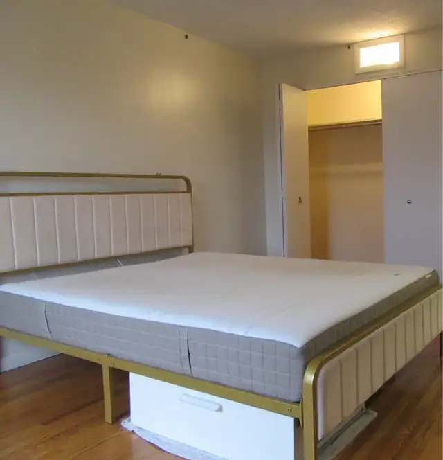 Room for rent in shared house in Room Rentals & Roommates in Ottawa - Image 7