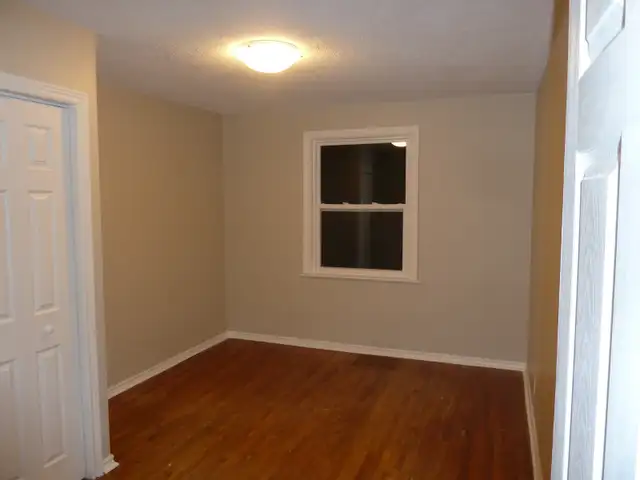4 Bedroom+ 1 Office House Facing Exhibition Park!! in Long Term Rentals in Guelph - Image 6