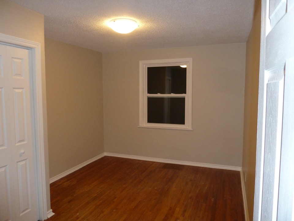 4 Bedroom+ 1 Office House Facing Exhibition Park!! 5