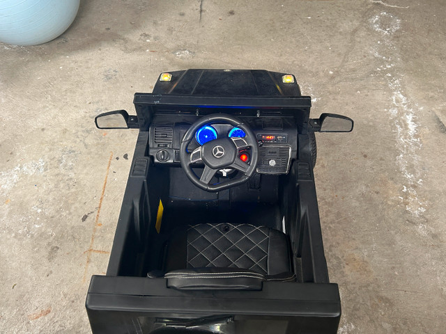 Electric Mercedes car for  kids in Kids in Mississauga / Peel Region