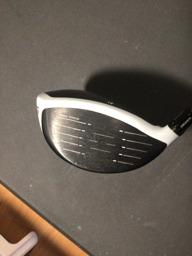 Taylormade Sim 2 Max Driver in Golf in Cranbrook - Image 3