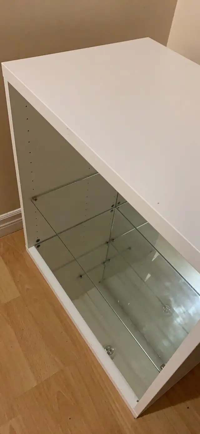 Ikea Besta display cabinet tv stand in Hutches & Display Cabinets in Oshawa / Durham Region - Image 6