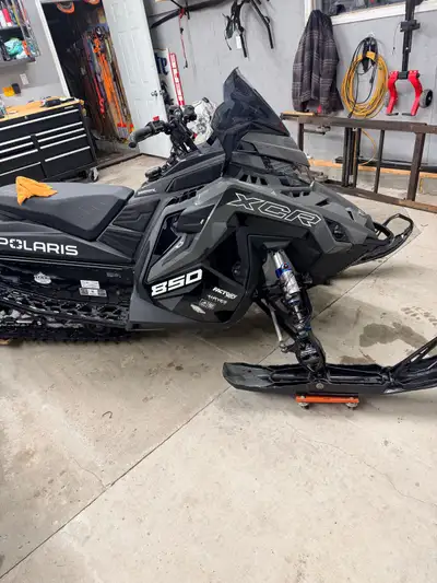 2024 XCR 850 136 7s In mint condition, studs, mirrors, mid windshield, Polaris performance knee pads...