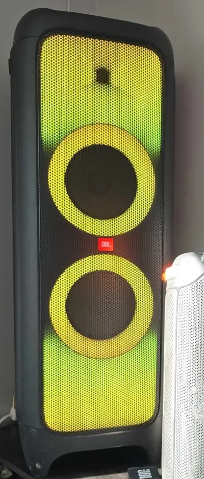 JBL Partybox 1000, View more