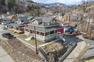 Private Fully Furnished Basement Suite in Character House