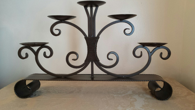 LARGE CANDLE HOLDER IN BLACK METAL in Home Décor & Accents in London