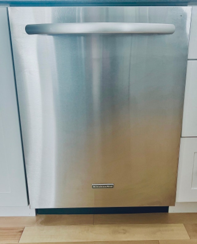 24” KitchenAid top control dishwasher with pro scrub feature
