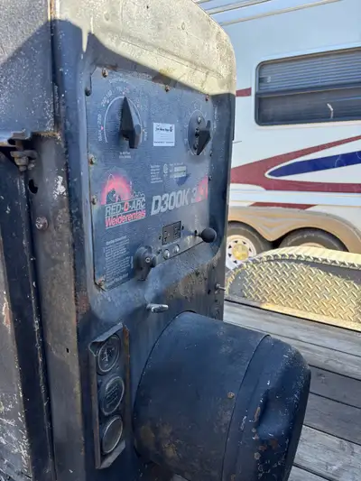 97 Red D Arc 3+3 Kubota Diesel Has 14000 hrs on machine but injectors and main bearing have been cha...